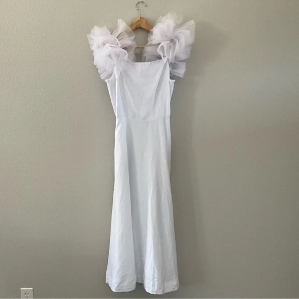 Fanm Mon White Tulle Shoulder Ruffle Maxi Dress